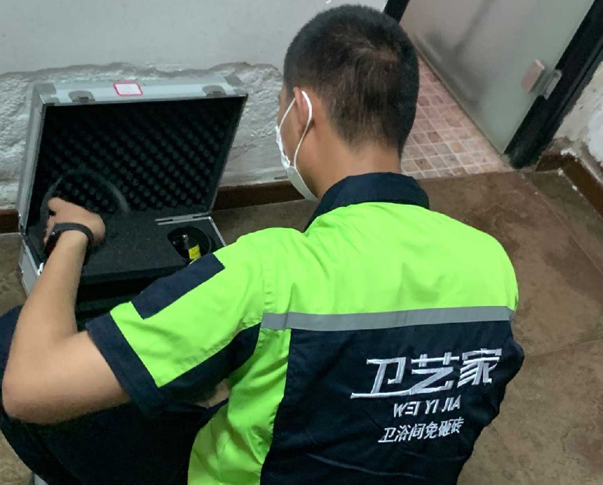 附近防水补漏师傅电话号码,24小时上门维修服务